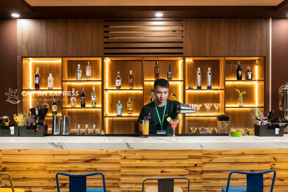Bar Cocoon Inn Cát Bà