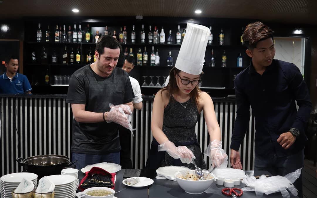 Happy-Hour-cooking-demonstration