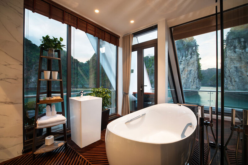 Nhà tắm President Suite 2