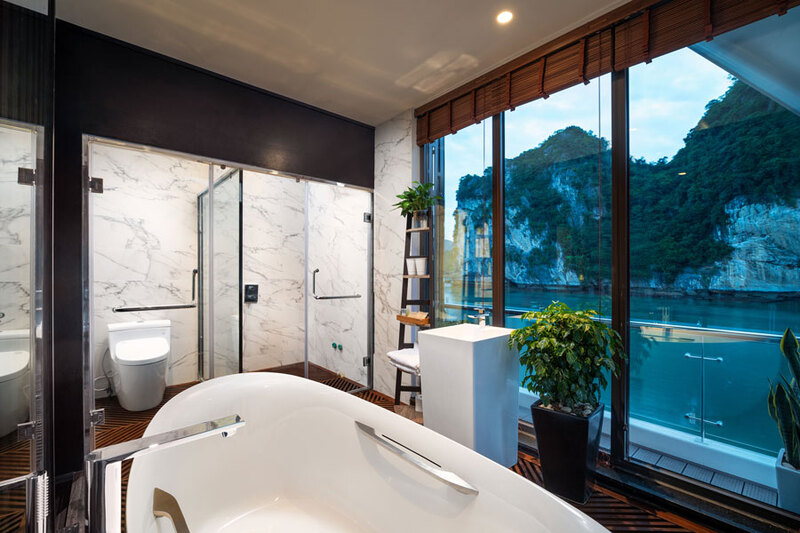 Nhà tắm President Suite