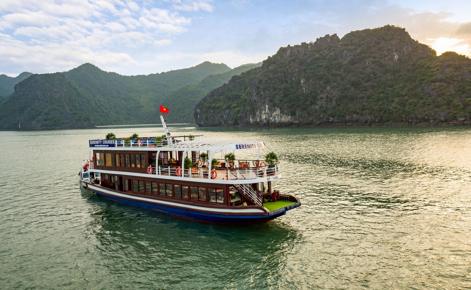 Halong bay day tour