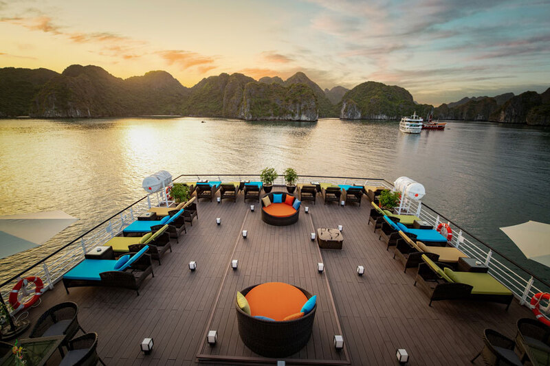 Sundeck 1