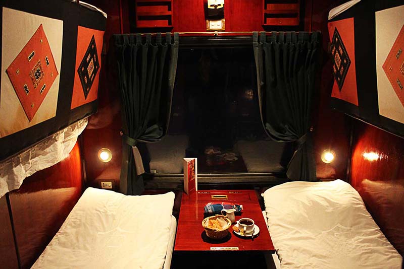 Victoria Express Hanoi to Sapa cabins