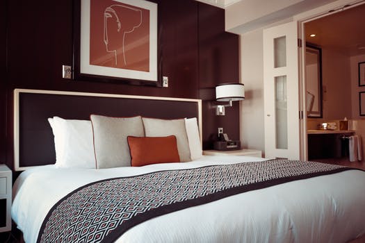 Khách sạn ở Cát Bà