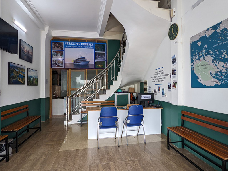 receptionist receptionist