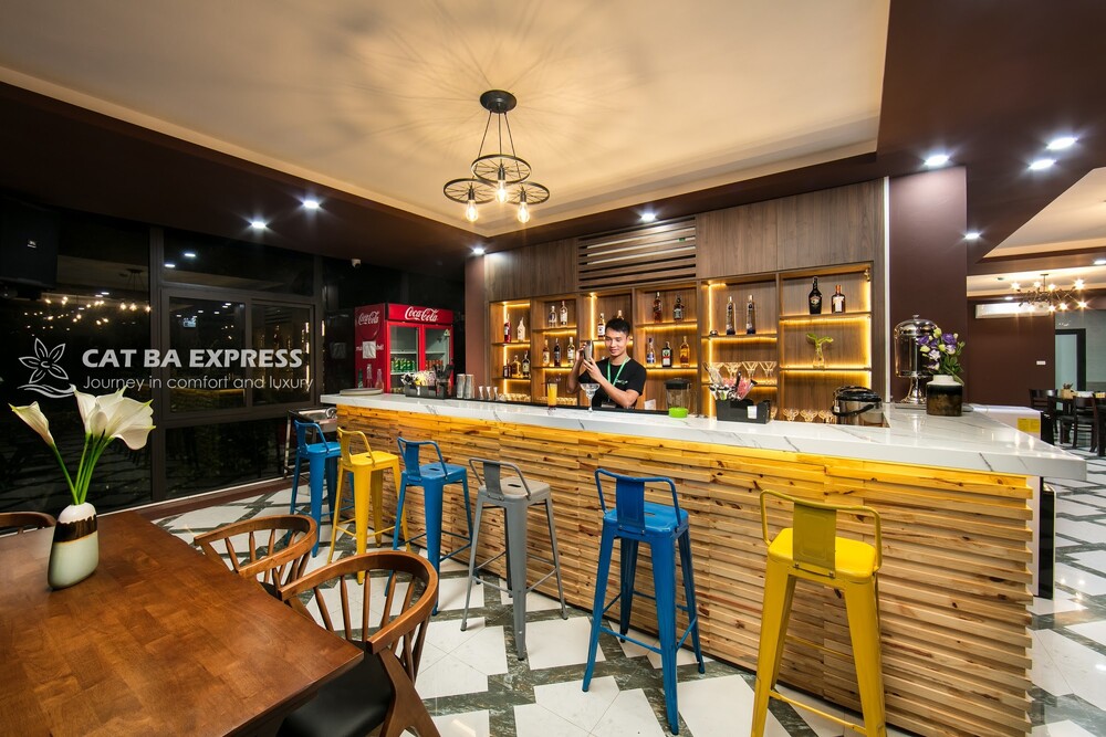 Nhà hàng Cocoon Inn