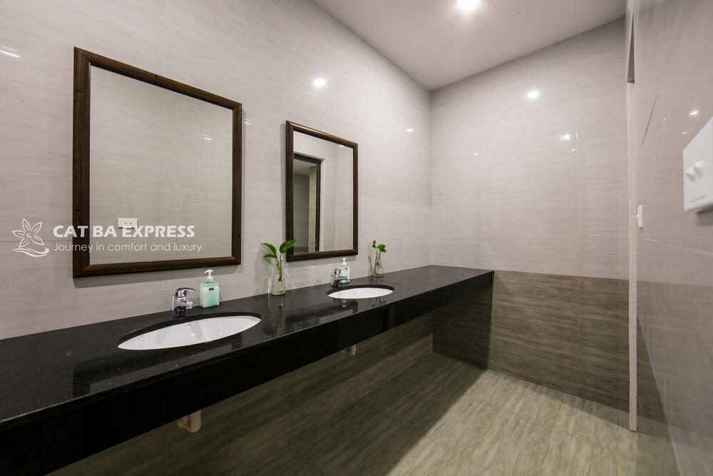 Nhà tắm Cocoon Inn