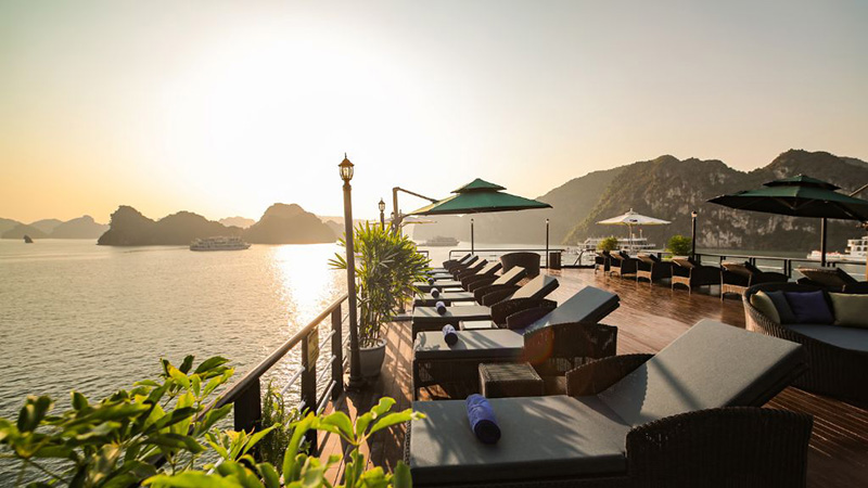 Subdeck trên du thuyền Rosy