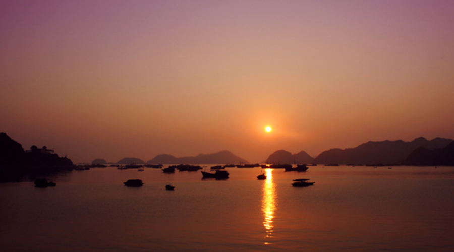 Hoàng hôn trên pháo đài thần công Hoàng hôn trên pháo đài thần công