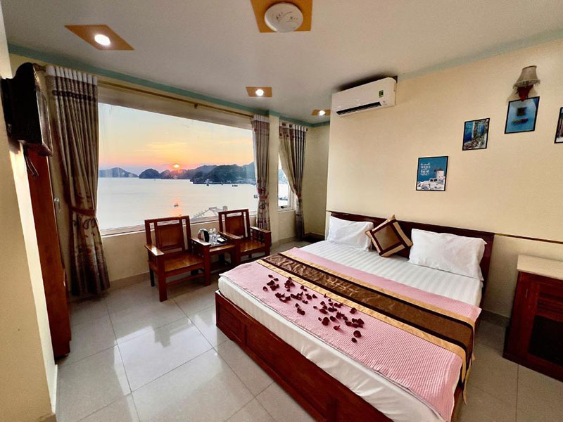Khách sạn Mạnh Vương Cát Bà Hotel Khách sạn Mạnh Vương Cát Bà Hotel