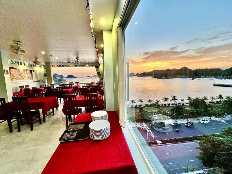 Khách sạn Phoenix Flower Cát Bà Hotel