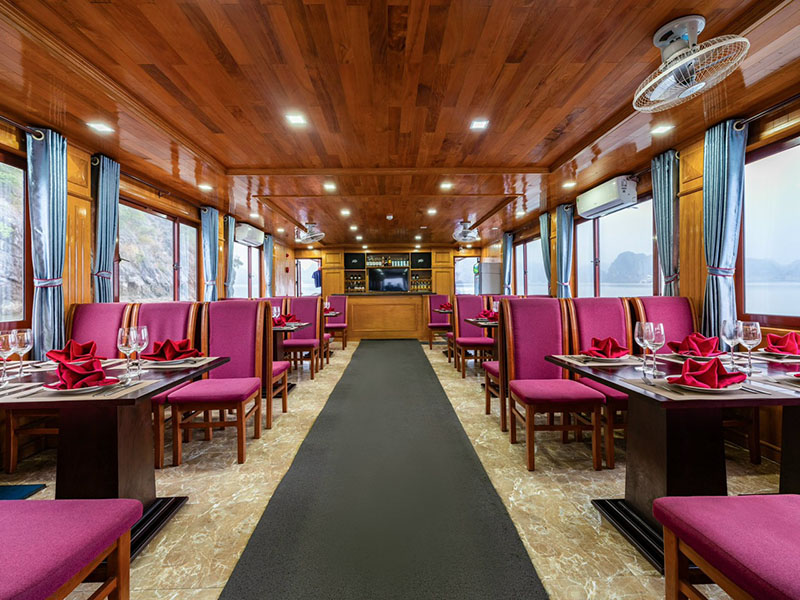 Nhà hàng Du thuyền Serenity Deluxe
