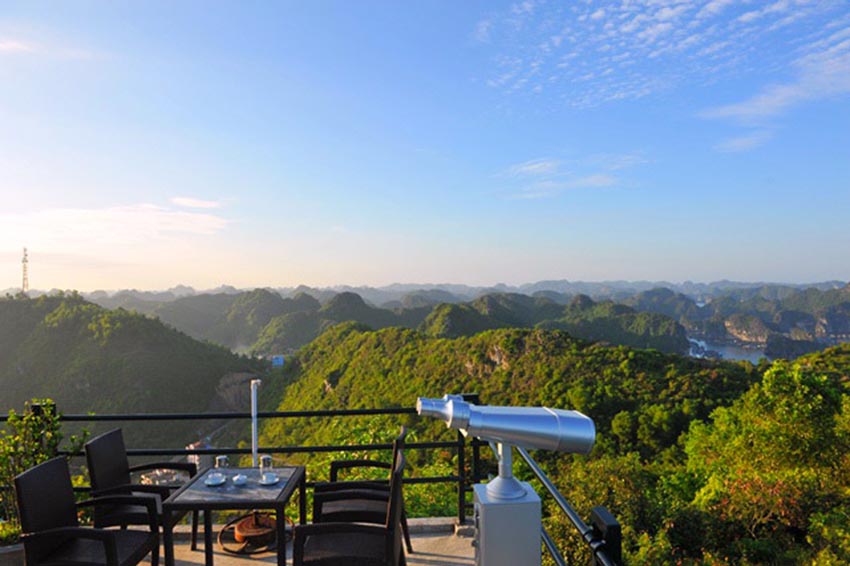 Pháo đài thần công Cát Bà
