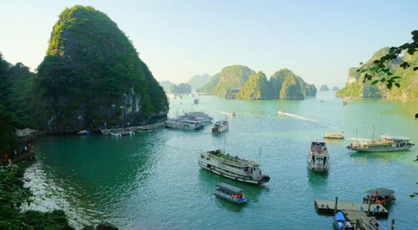 Halong - Catba island tour 2 days 1 night (at hotel)