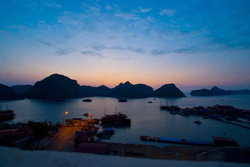 Tour Vịnh Lan Hạ 1 ngày - Du thuyền Serenity Grandeur