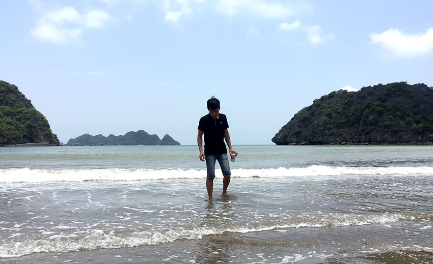 Bãi Biển Tùng Thu