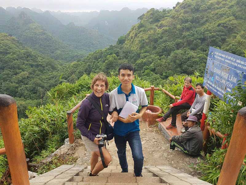 Hạ Long Nguyên Sơ Qua Cái Nhìn Từ Cát Bà