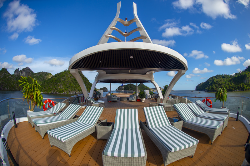 Serenity Grandeur Cruise - Lan Ha Bay tour (Pick-up Cat Ba Town & Drop-off Hai Phong)