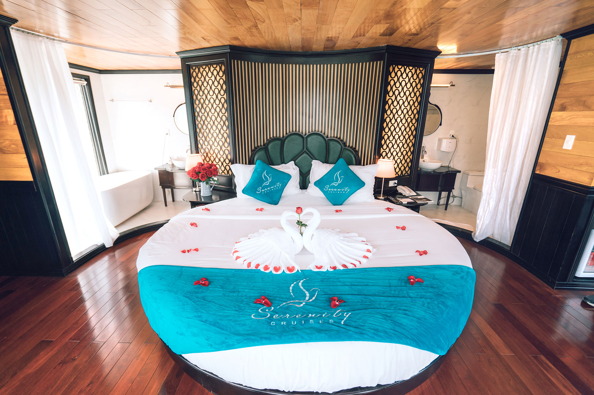 Moon Suite 2 ngày 1 đêm - Khởi hành Hà Nội