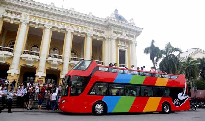 Hop-on Hop-off bus service introduced in Hanoi
