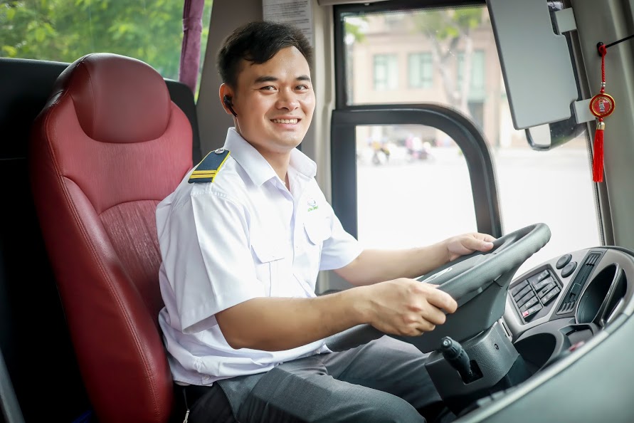 Hanoi to Ninh Binh Bus (Cat Ba Express recommend) 1