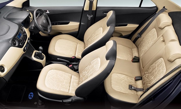 4-seat Car Noi Bai Airport Pick-up or See-off 0