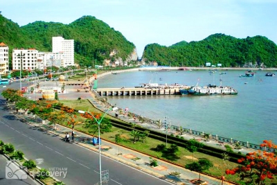 The  irresistible beauty of Cat Ba town