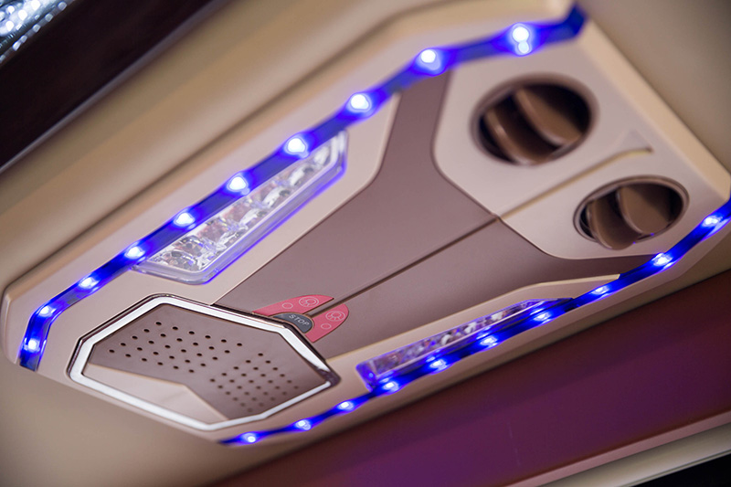 Cat Ba Express Luxury Bus