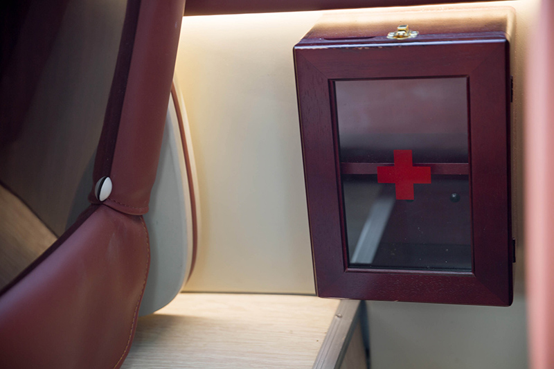 Cat Ba Express bus (Luxury bus)