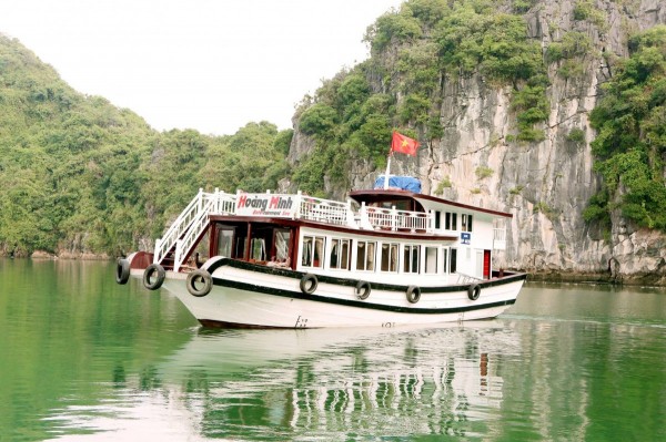 PRIVATE TOUR - Cat Ba One Day Cruises 