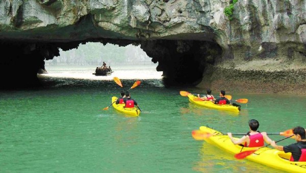 OVERNIGHT BOAT TRIP TO LAN HA-HA LONG AND BAI TU LONG BAY