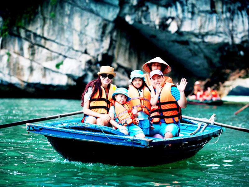 UNIQUE LAN HA - HA LONG FULL DAY TOUR