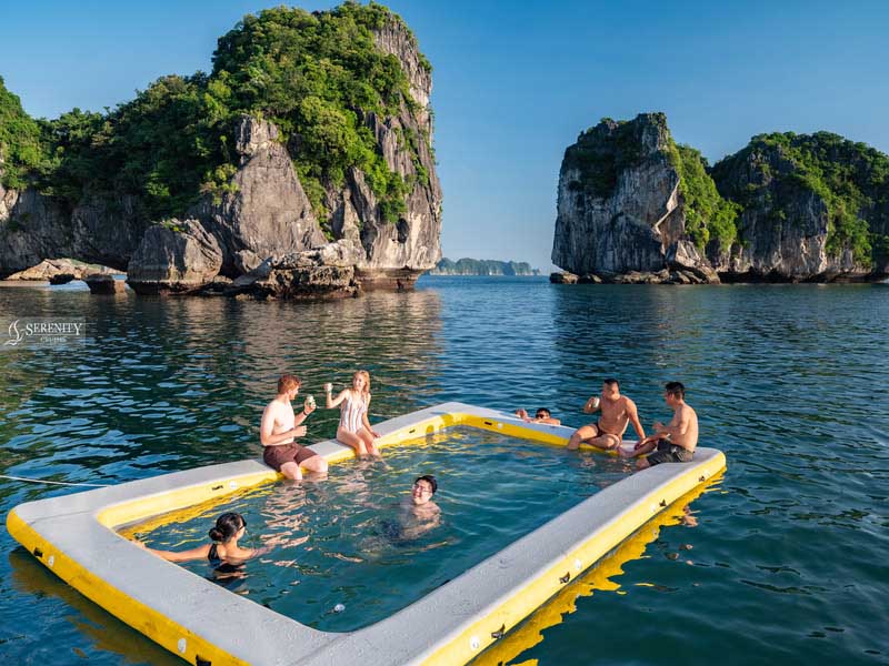Tour du thuyền Serenity Explorer - Vịnh Lan Hạ 1 ngày