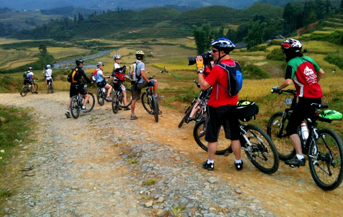 Motocycle with Homestay in Sapa