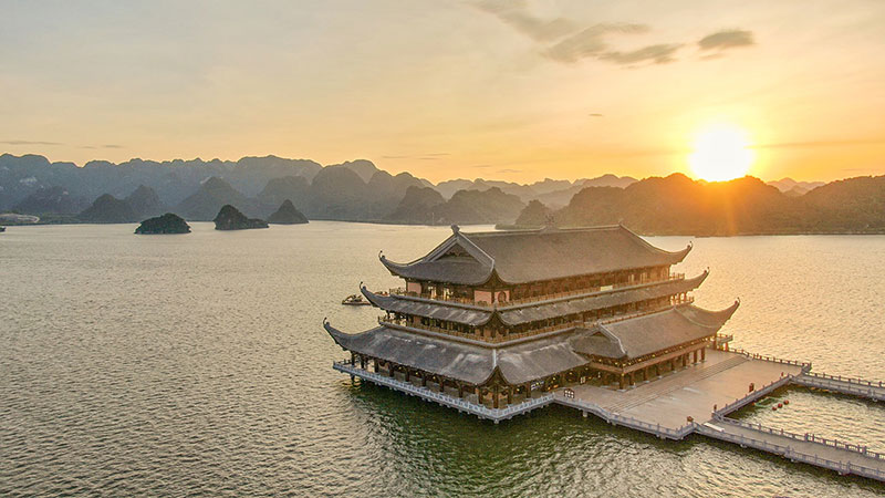 Tour du lịch Chùa Tam Chúc - Địa Tạng Phi Lai tự 1 ngày