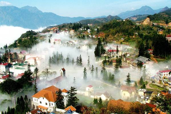 Sapa Tour 2 days 1 night by bus Cat Cat village Ham Rong-FanSipan 