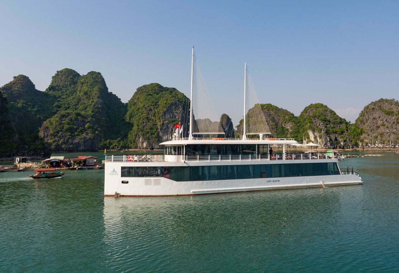 Du Thuyền Jade Sails