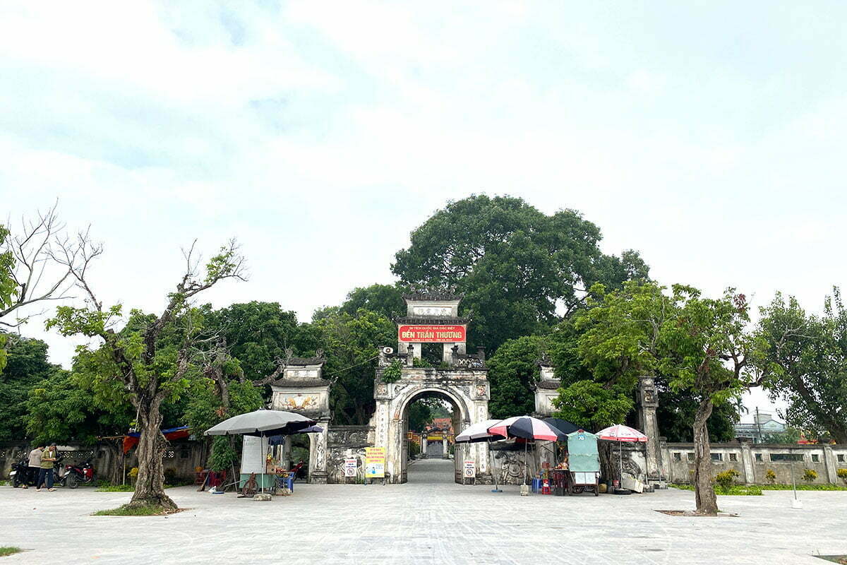 Đền Trần Thương thờ Trần Hưng Đạo