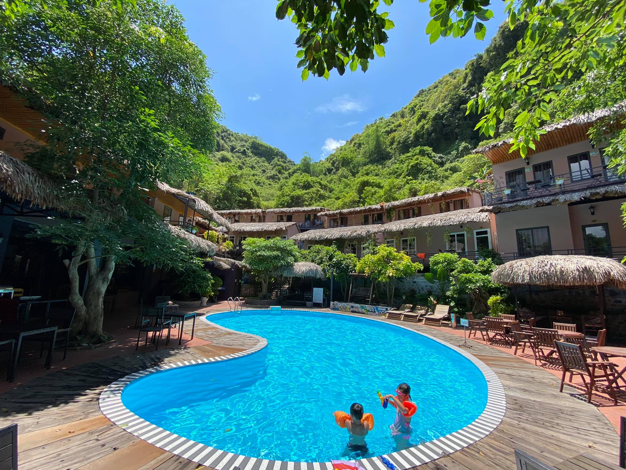 Du lịch Cát Bà 2021 check in bể bơi Oasis Bungalow Du lịch Cát Bà 2021 check in bể bơi Oasis Bungalow