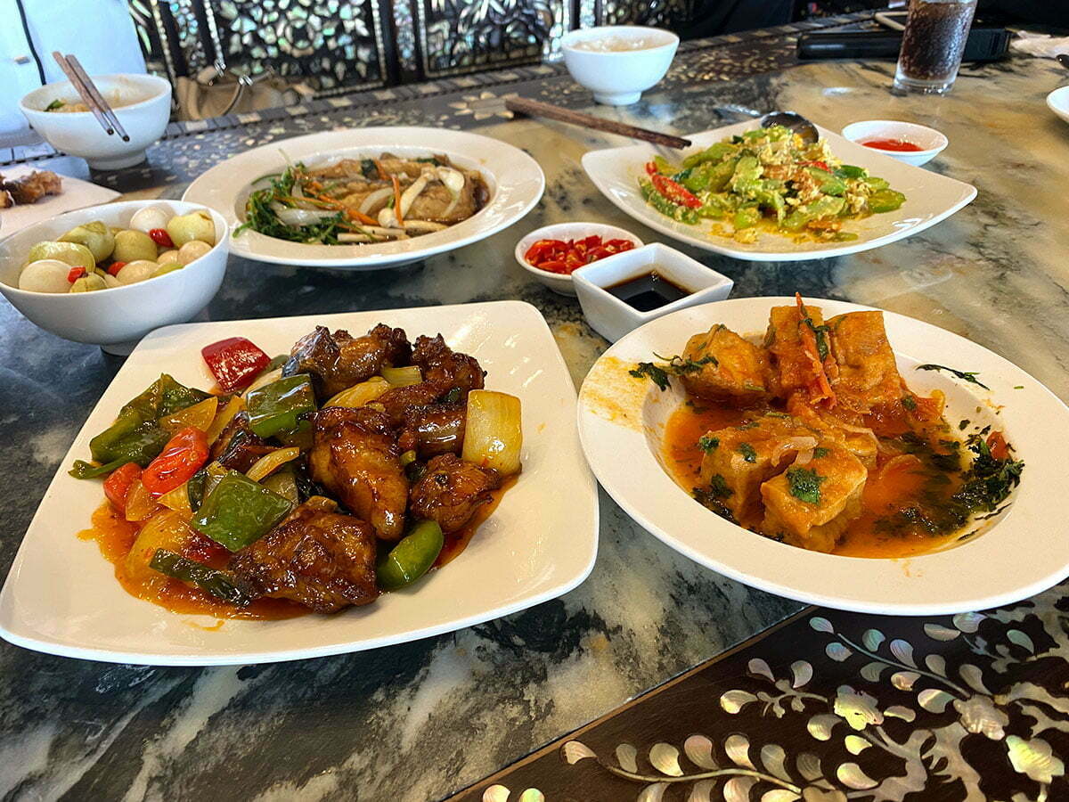 Set ăn mặn Sum Vầy dành cho 4 người