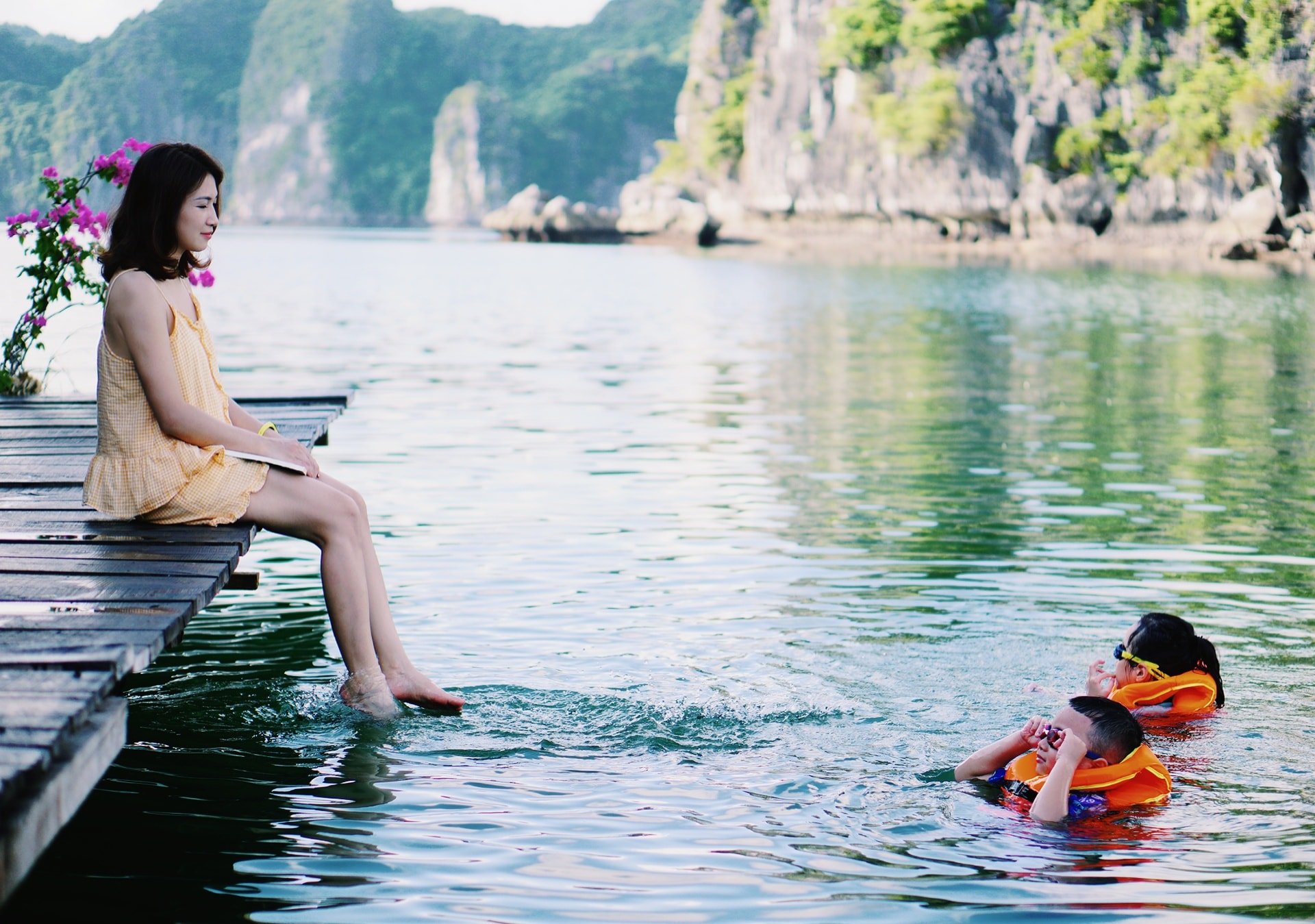 X-Stay Floating House ở Vịnh Lan Hạ