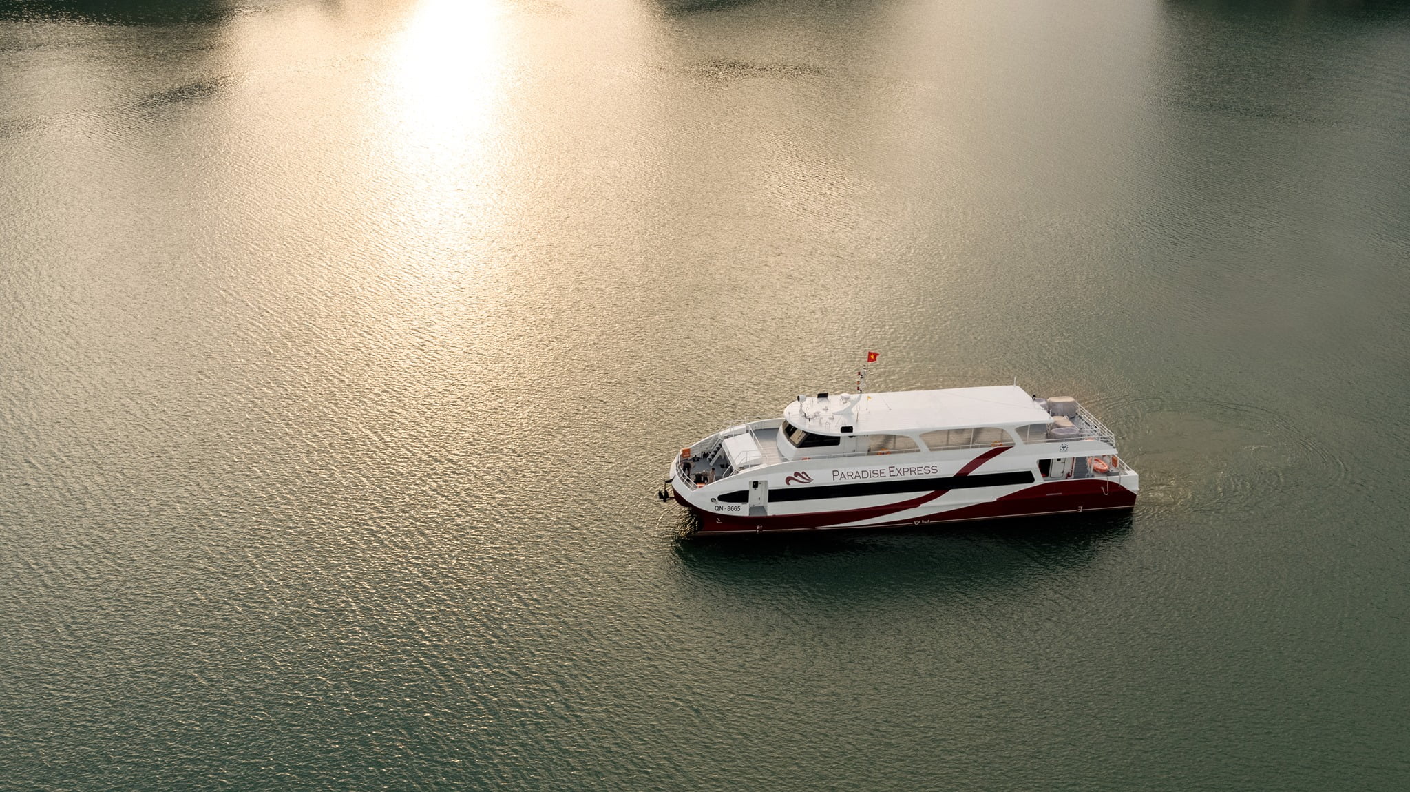 Tàu cao tốc Tuần Châu Cát Bà Paradise Express Tàu cao tốc Tuần Châu Cát Bà Paradise Express