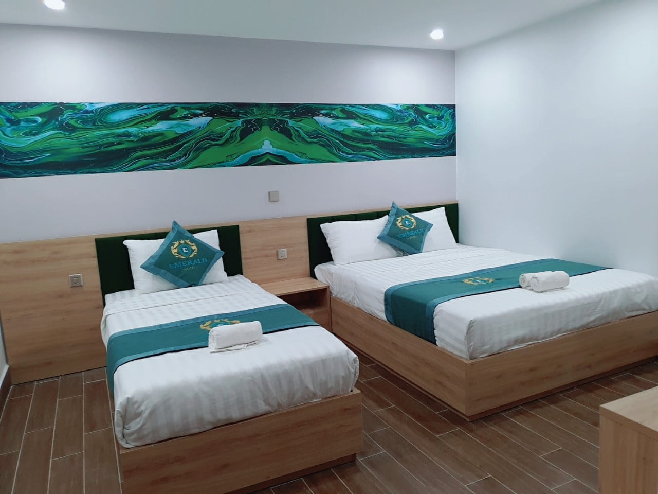 Khách sạn Emerald Cát Bà phòng Twin