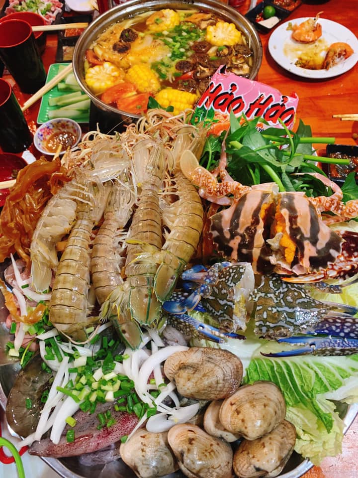 Lẩu hải sản Cát Bà