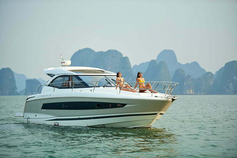 Halongbay Yacht Tour Leader36