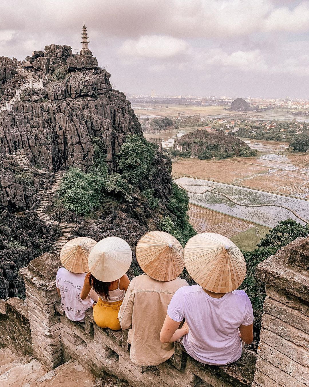 Hang Múa Ninh Bình 