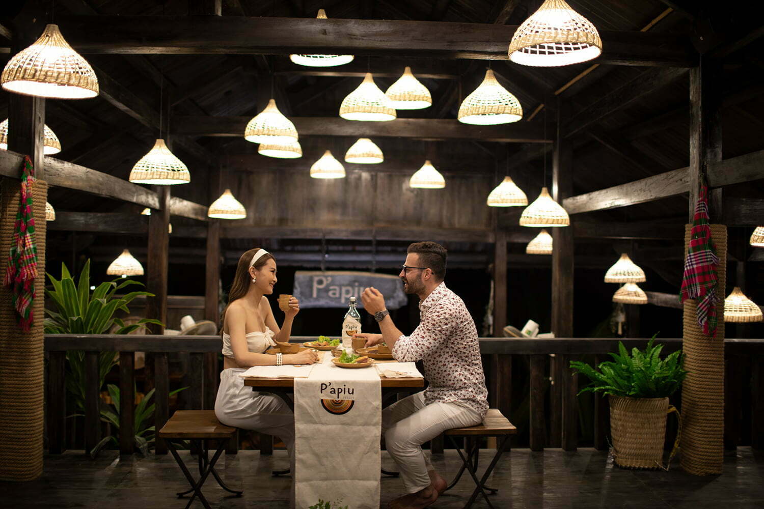 P'apiu Resort bữa tối của cặp đôi