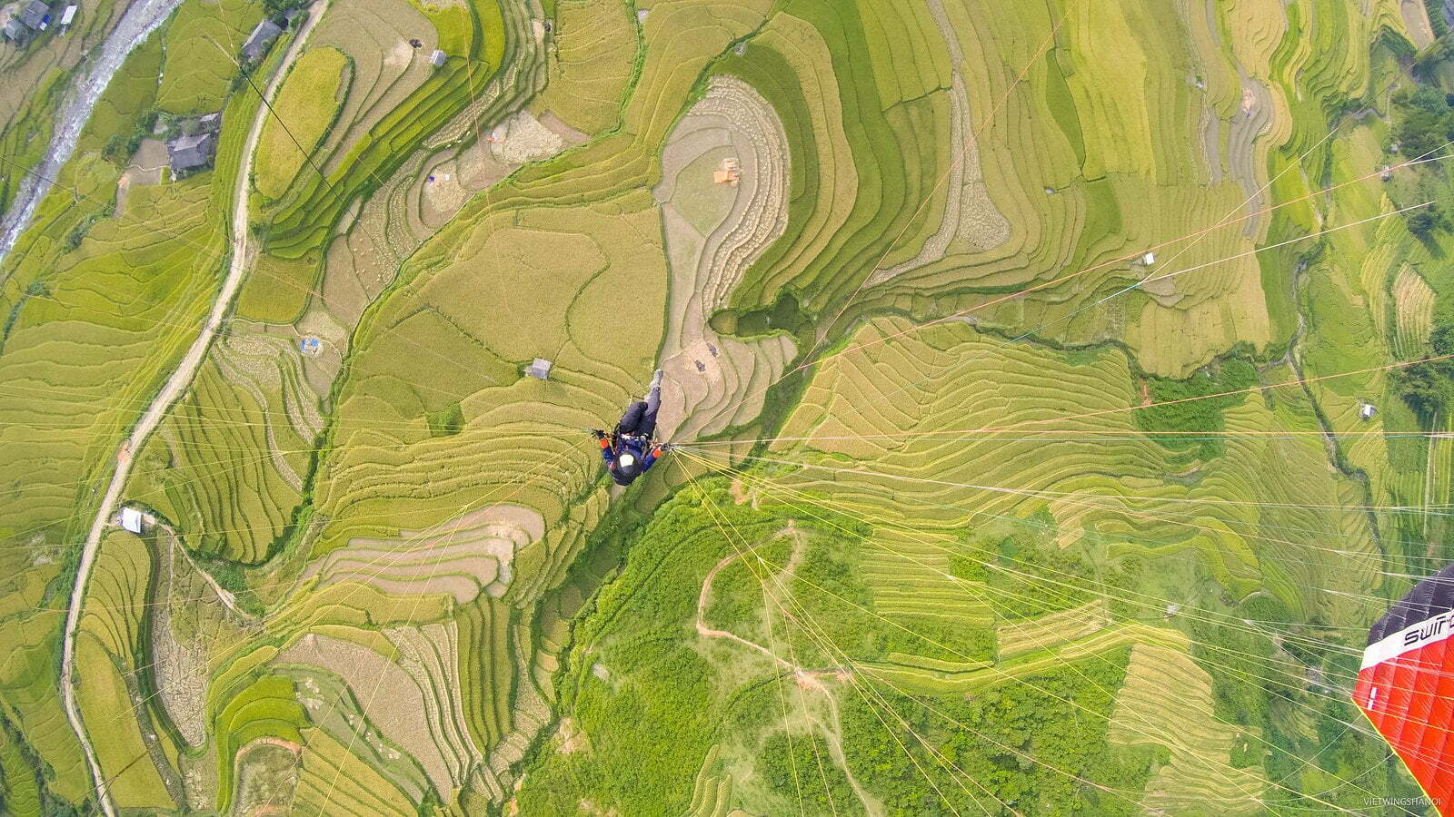 Du bay trên đèo Khau Phạ