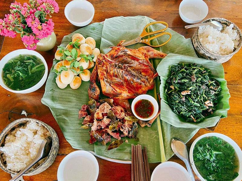 mân cơm tây bắc