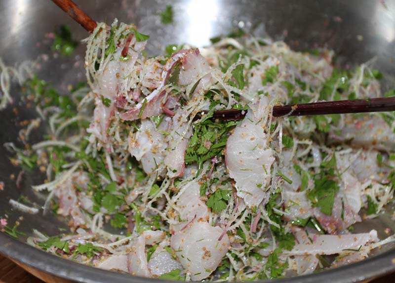 Gỏi cá bỗng đắc sản yên bái